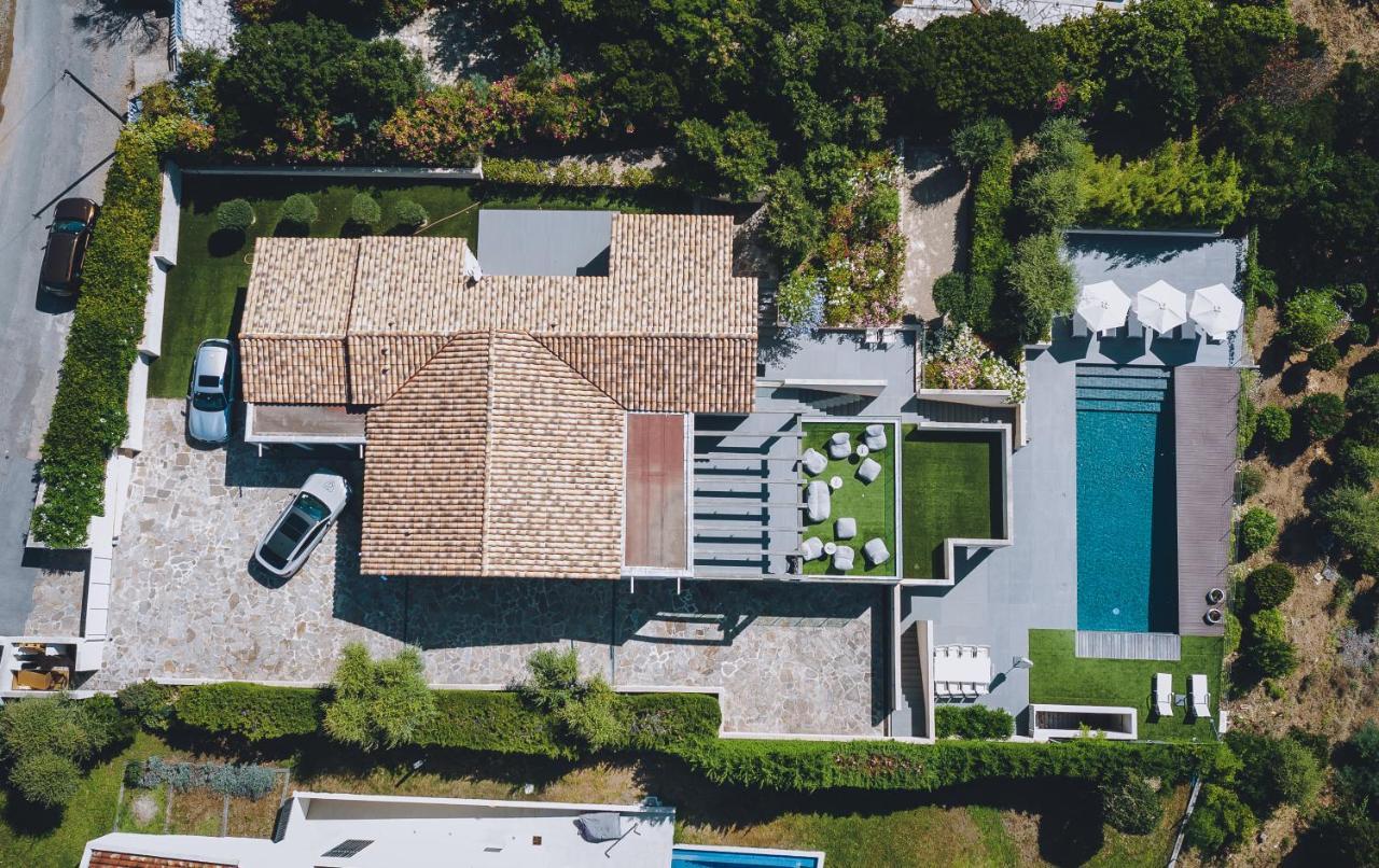 Villa Vue panoramique sur la baie de St Tropez à Les Issambres Extérieur photo