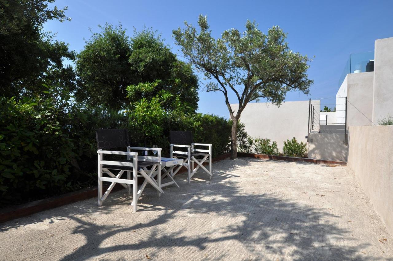 Villa Vue panoramique sur la baie de St Tropez à Les Issambres Extérieur photo
